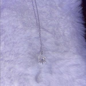 snow flake necklace
